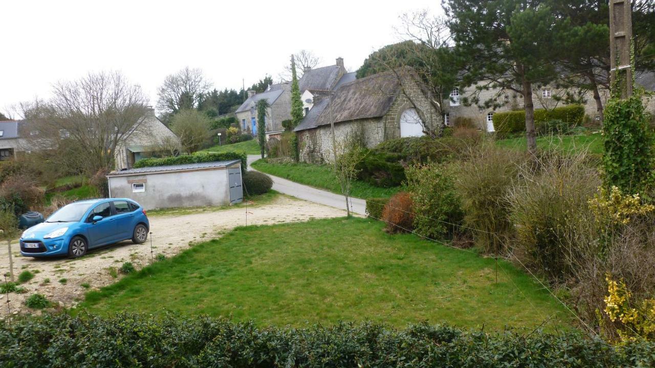 Maison A Locrio Guern Exteriör bild