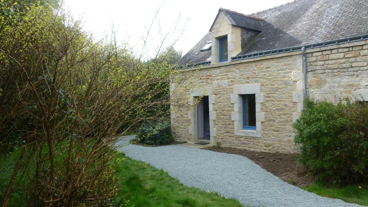 Maison A Locrio Guern Exteriör bild